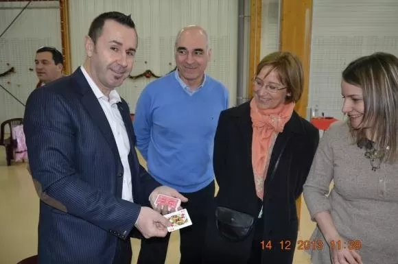 Spectacle pour mariage avec un magicien à Toulon 83, Toulon, Magicien Fred Fourvel