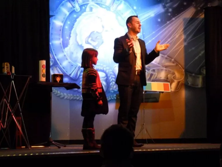 Magicien spectacle enfants Toulon, Toulon, Magicien Fred Fourvel